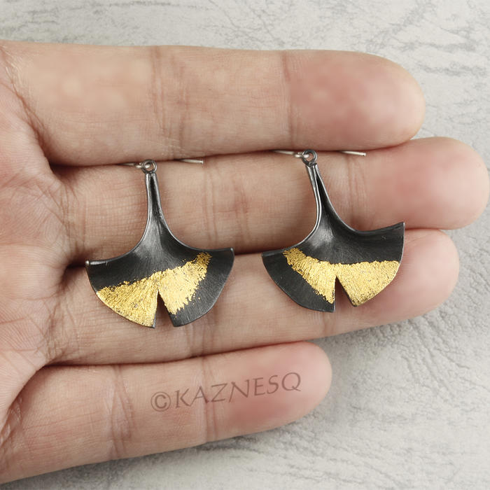 (C) KAZNESQ: Made to Order: Ginkgo leaf earrings of silver with fine gold