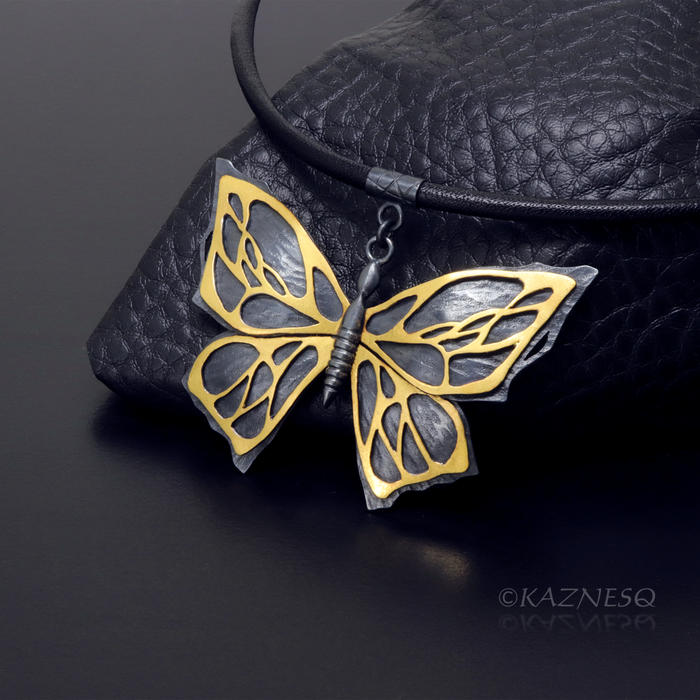 (C) KAZNESQ: Art Nouveau style Black and gold Keum Boo oxidized silve(C) KAZNESQ