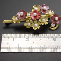 18K gold florets brooch with red copper and diamond