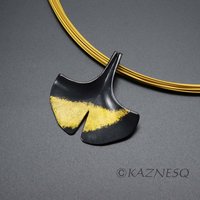 (C) KAZNESQ: Ginkgo leaf silver pendant with fine gold