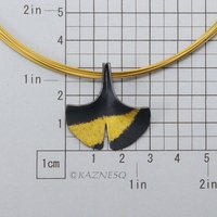 (C) KAZNESQ: Ginkgo leaf silver pendant with fine gold