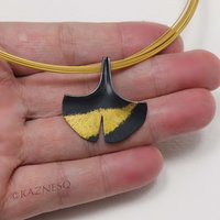 (C) KAZNESQ: Ginkgo leaf silver pendant with fine gold