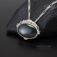 (C) KAZNESQ: Velvet obsidian oval silver pendant with pearls
