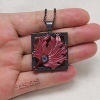 (C) KAZNESQ: Leaf pendant necklace featuring Japanese heat patina called Hido