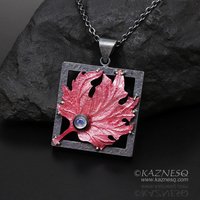 (C) KAZNESQ: Leaf pendant necklace featuring Japanese heat patina called Hido