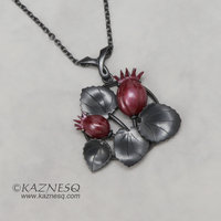 (C) KAZNESQ: Purple cranberry pendant necklace of Japanese Hido patina