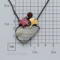 (C) KAZNESQ: Autumn red leaf and ginkgo necklace, desert druzy pendant