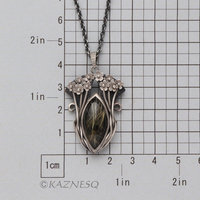 (C) KAZNESQ: Rutilated quartz lined with onyx, Art Nouveau style necklace