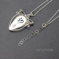 (C) KAZNESQ: Blue labradorite Art Nouveau style silver pendant necklace.