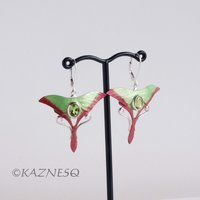 (C) KAZNESQ: peridot silver green moon moth earrings