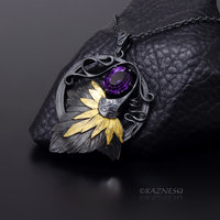 (C) KAZNESQ: Leaf motif Oxidized silver pendant necklace with an High Crown Cut