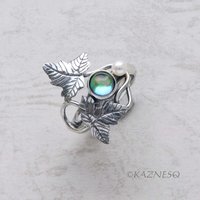 (C) KAZNESQ: Quartz lined with Paua shell Leaf motif Art Nouveau style silver ri