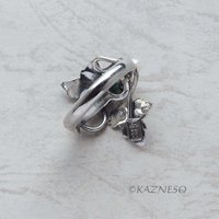 (C) KAZNESQ: Quartz lined with Paua shell Leaf motif Art Nouveau style silver ri