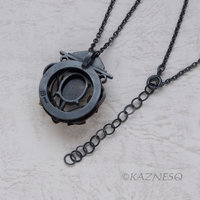 (C) KAZNESQ: Rutilated quartz and Mother of pearl round copper clock, brass leav