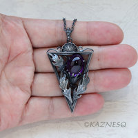 Thistle motif Triangle Goth taste oxidized silver pendant necklace with Amethyst