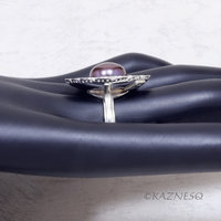 Watch the Light Dance on Your Finger! Freshwater Pearl Silver Ring with Flower Motif