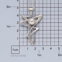 Flowing Art Nouveau! Matte Silver Pendant with Akoya Pearl