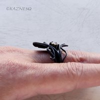 Ginkgo motif Goth style Oxidized Silver Ring with a Round Sphene