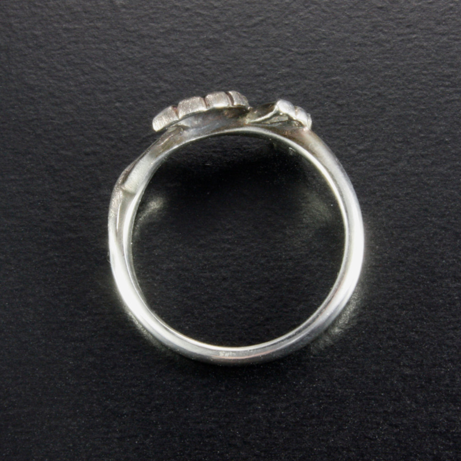 Made to order: Ginkgo Art Nouveau style ring