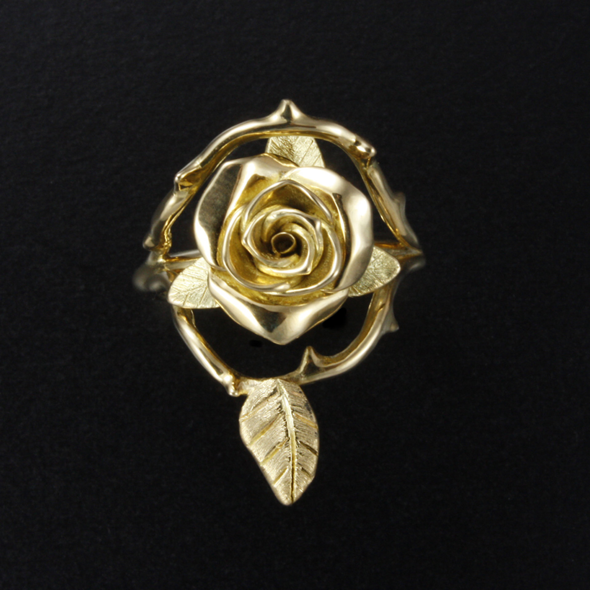 18K gold rose motif ring