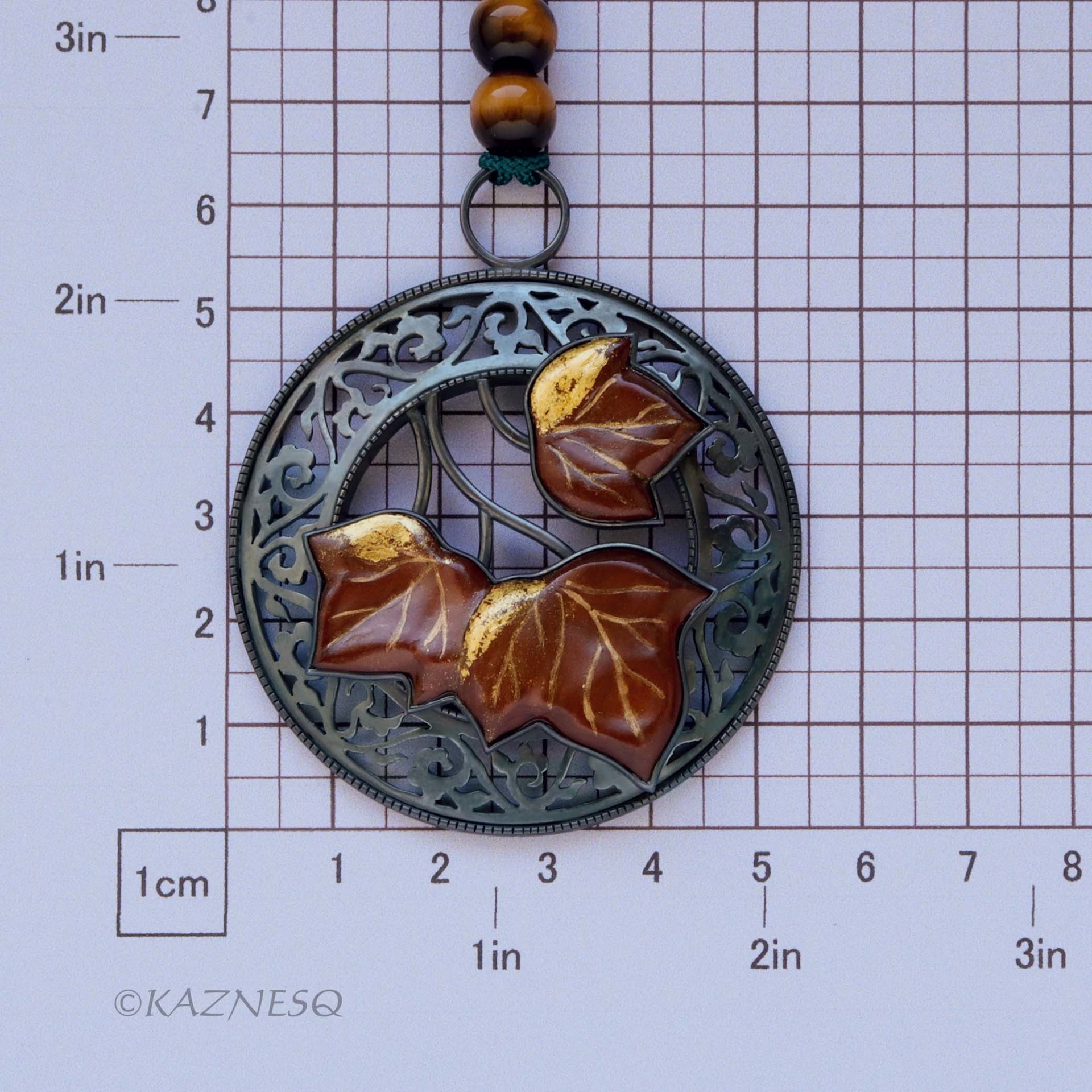 (C) KAZNESQ: Ivy and arabesque open work pendant
