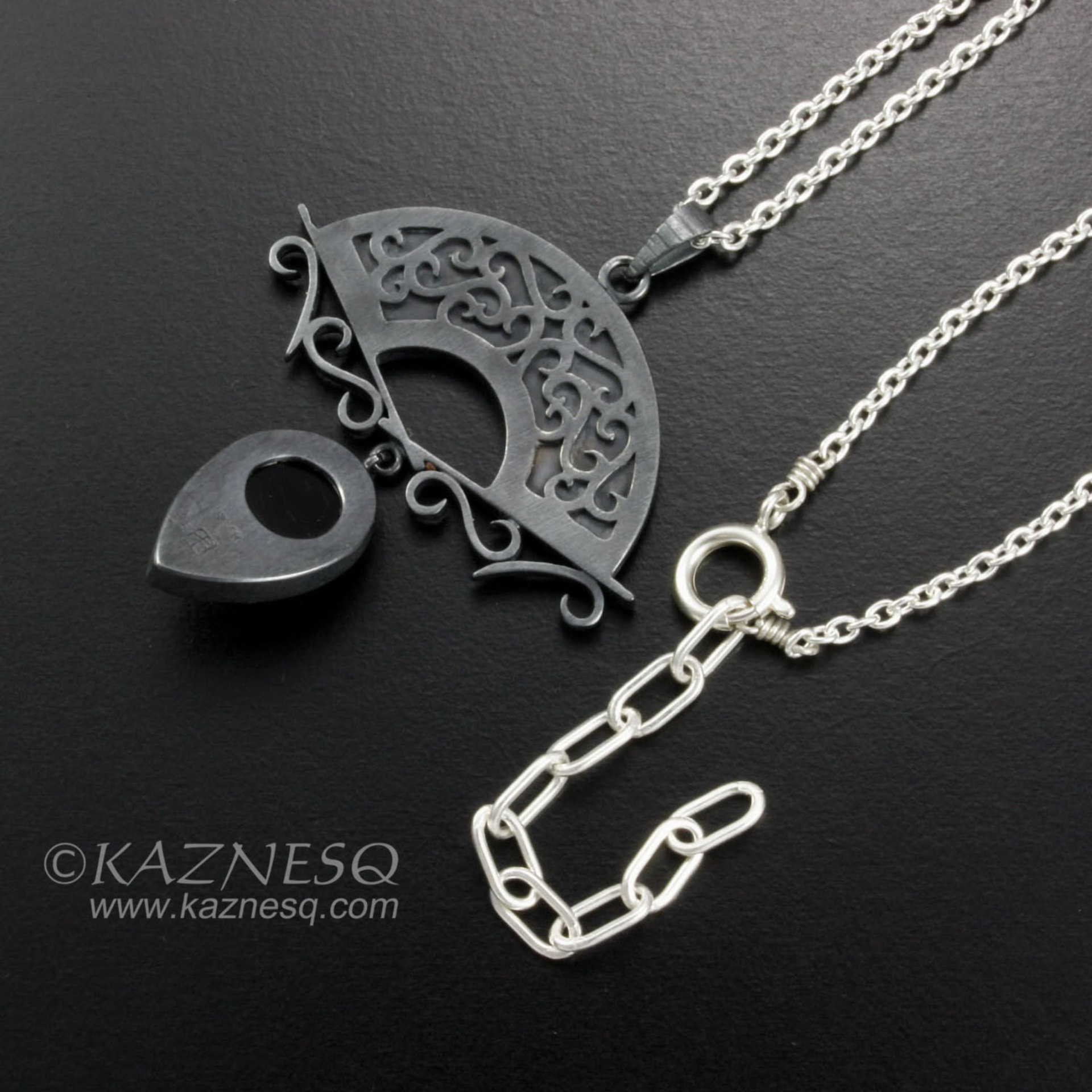 (C) KAZESQ: Spring flower Keum Boo silver necklacewith a rutilated quartz