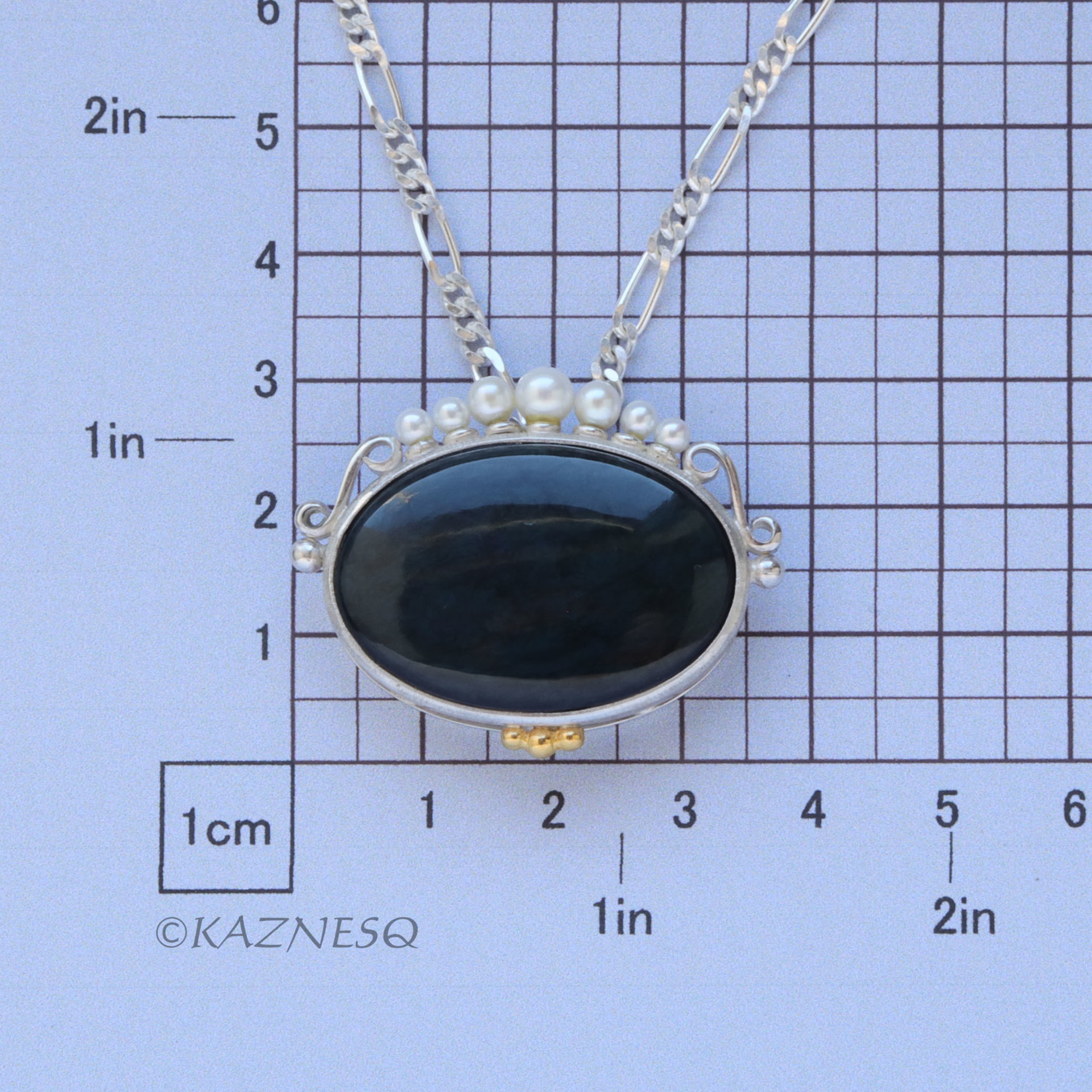 (C) KAZNESQ: Velvet obsidian oval silver pendant with pearls