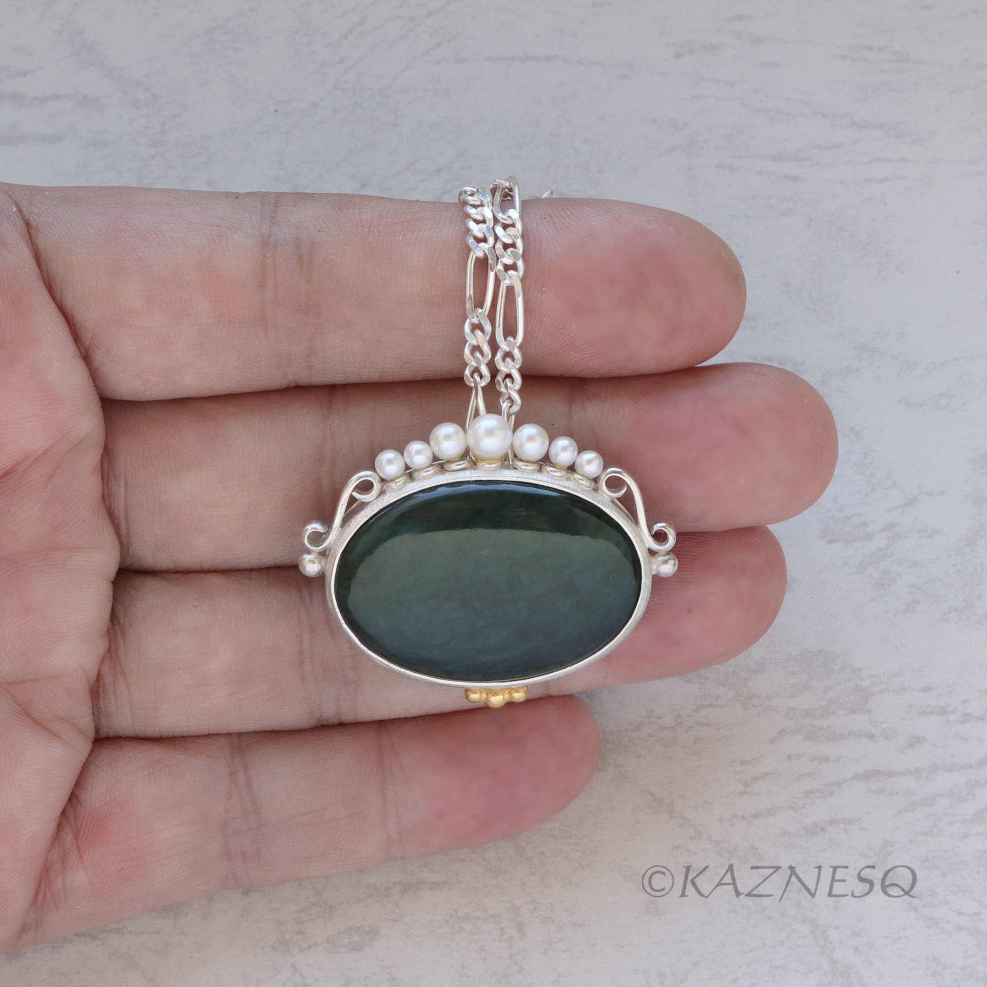 (C) KAZNESQ: Velvet obsidian oval silver pendant with pearls