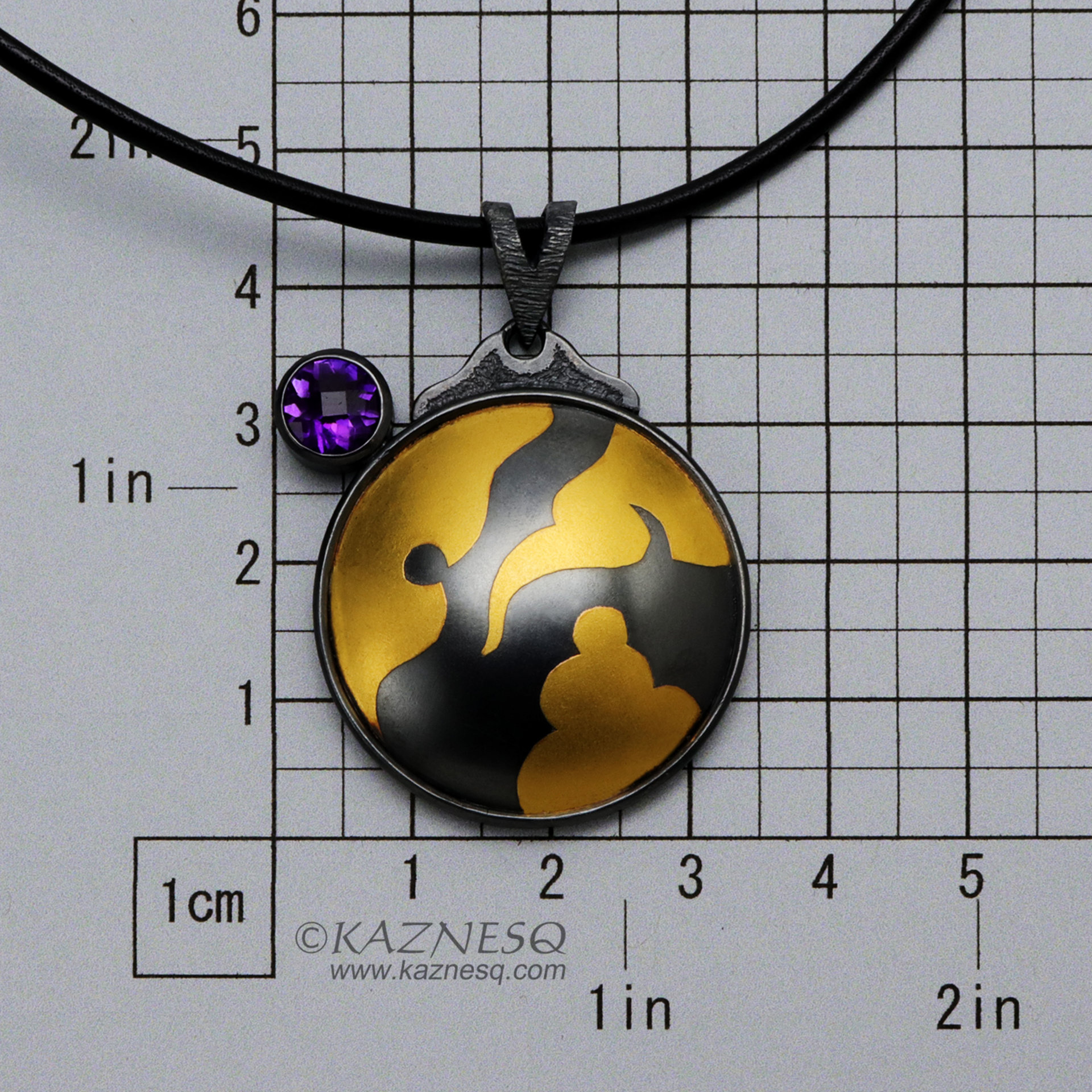 (C): KAZNESQ: Round abstract Keum Boo pendant with amethyst