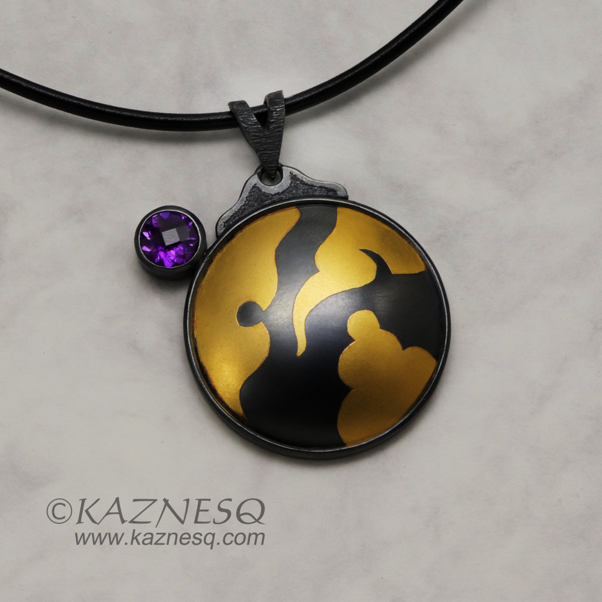 (C): KAZNESQ: Round abstract Keum Boo pendant with amethyst