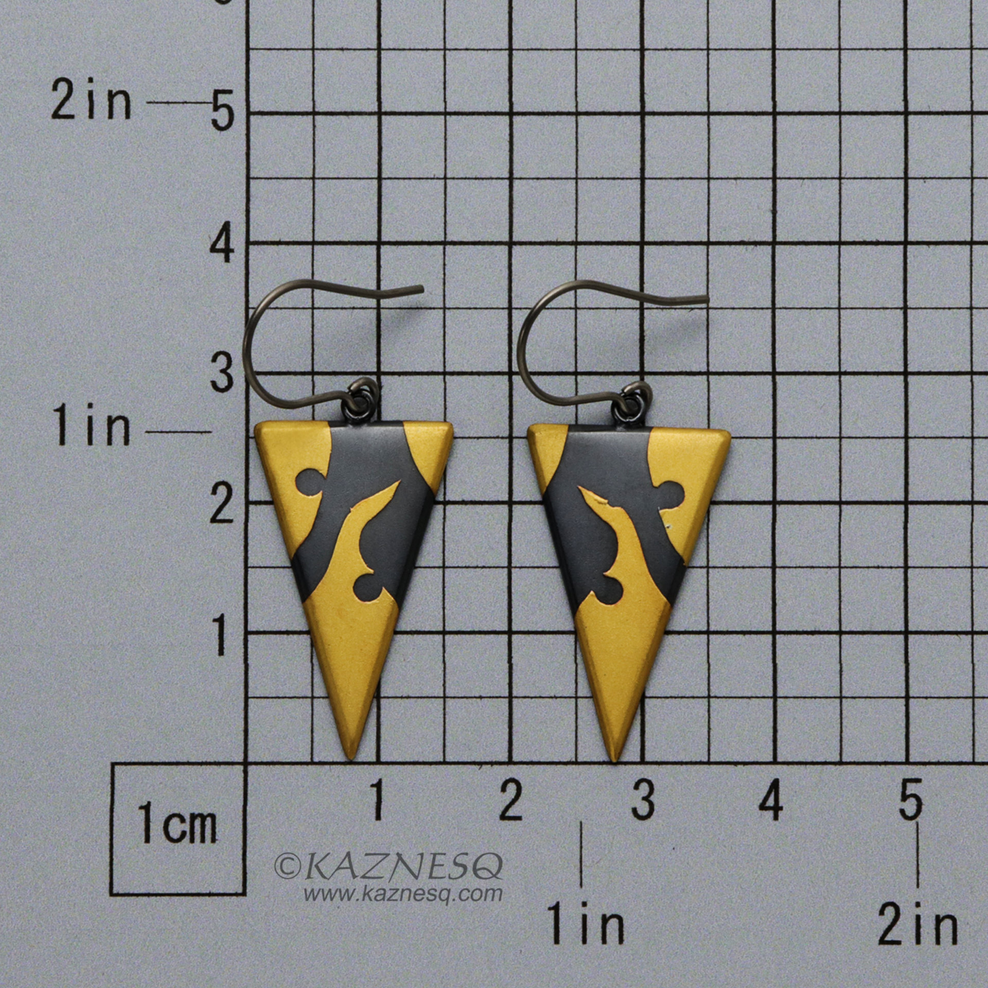 (C) KAZNESQ: Triangle abstract Keum boo oxidized silver earrings