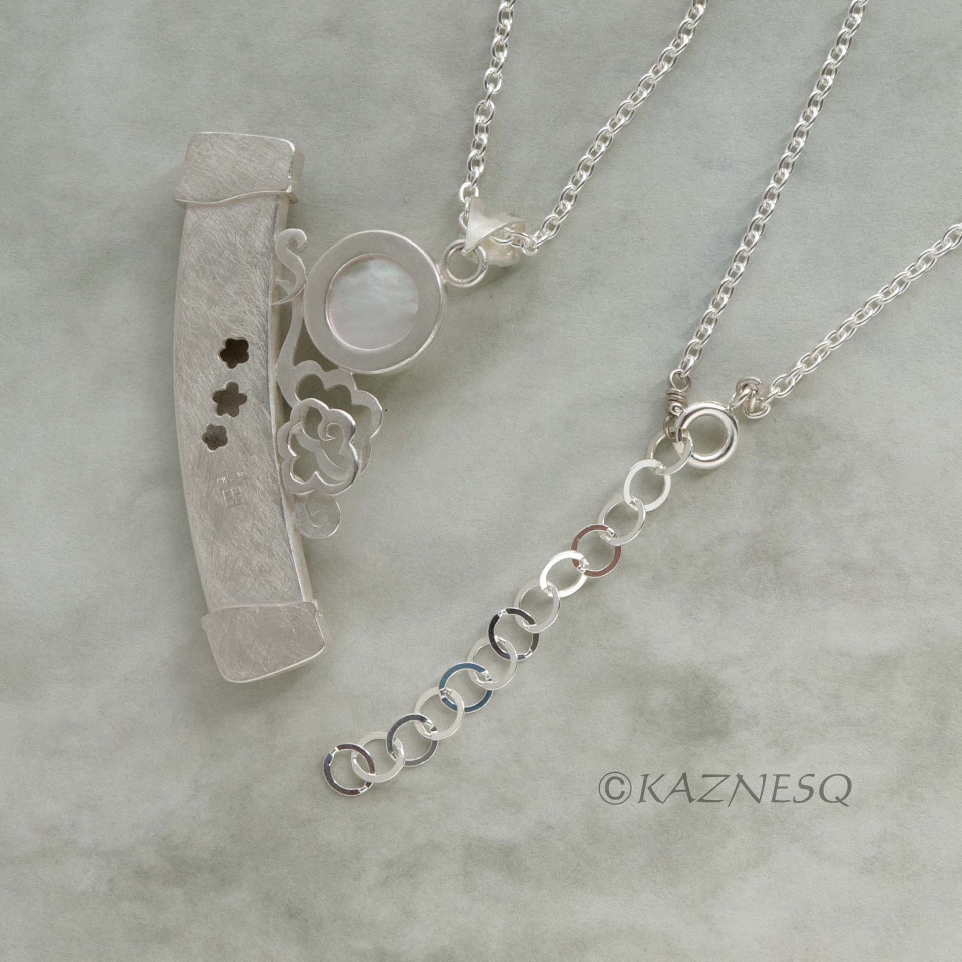 (C) KAZNESQ apanese samurai sword mabe pearl Keum Boo silver necklace
