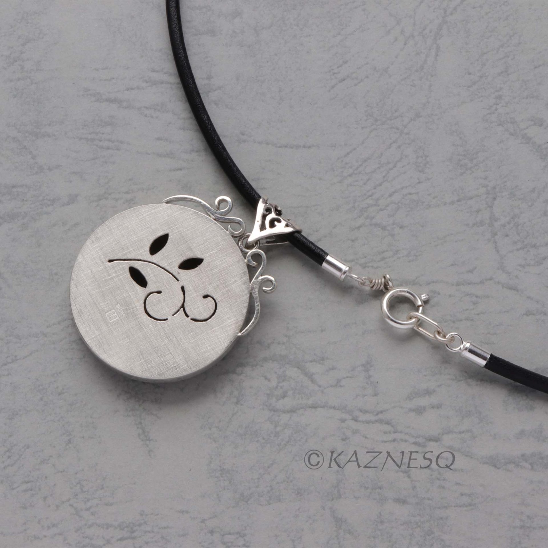 (C)KAZNESQ: Black copper and silver flower necklace