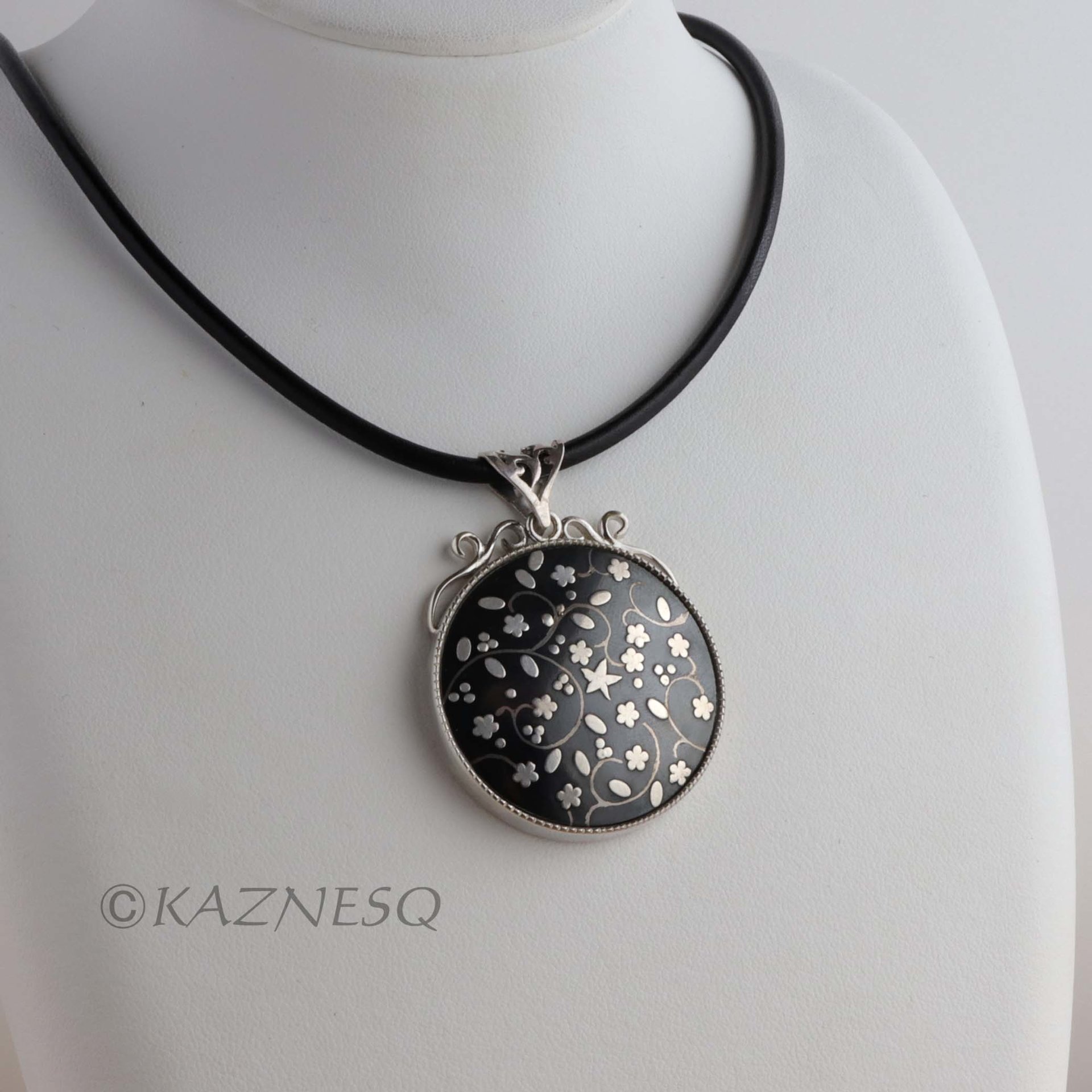 (C)KAZNESQ: Black copper and silver flower necklace