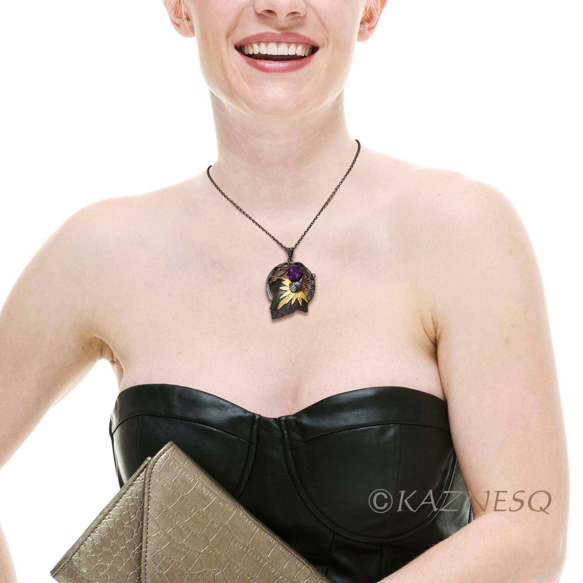 (C) KAZNESQ: Leaf motif Oxidized silver pendant necklace with an High Crown Cut