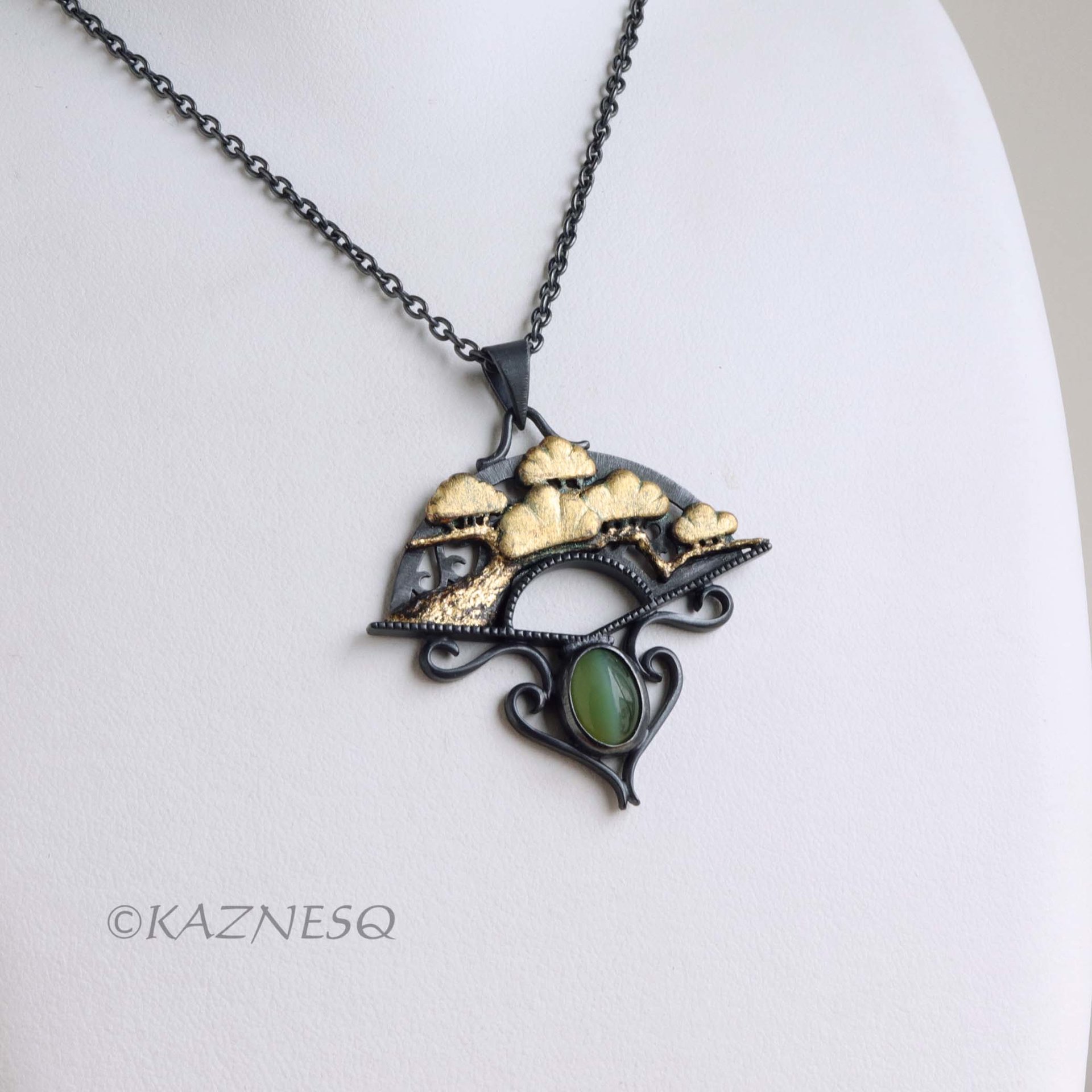 (C) KAZNESQ: Fan shape Pine Tree motif oxidized silver pendant necklace featurin