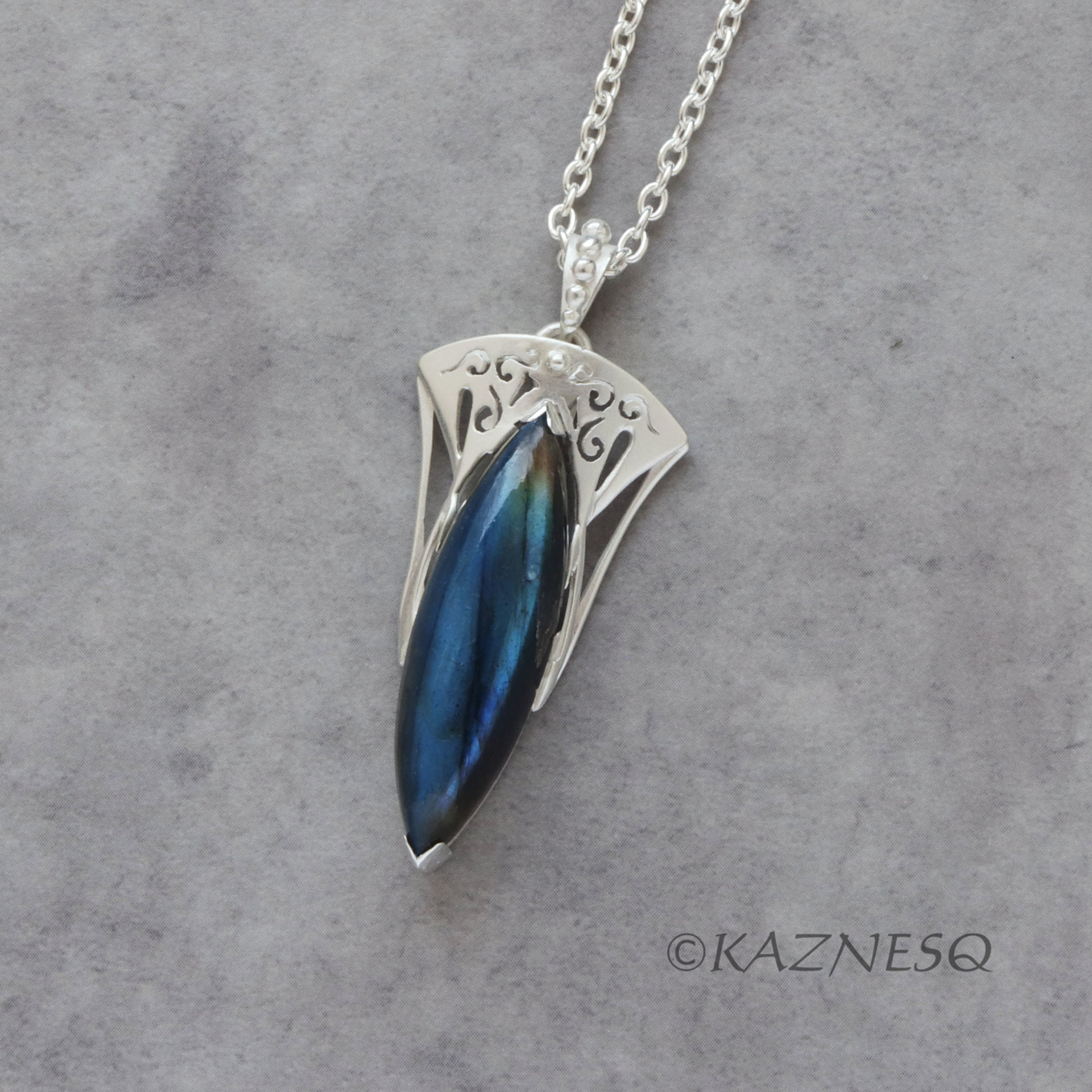 (C) KAZNESQ: Blue Marquise Labradorite Art Nouveau Openwork Silver Pendant Neckl
