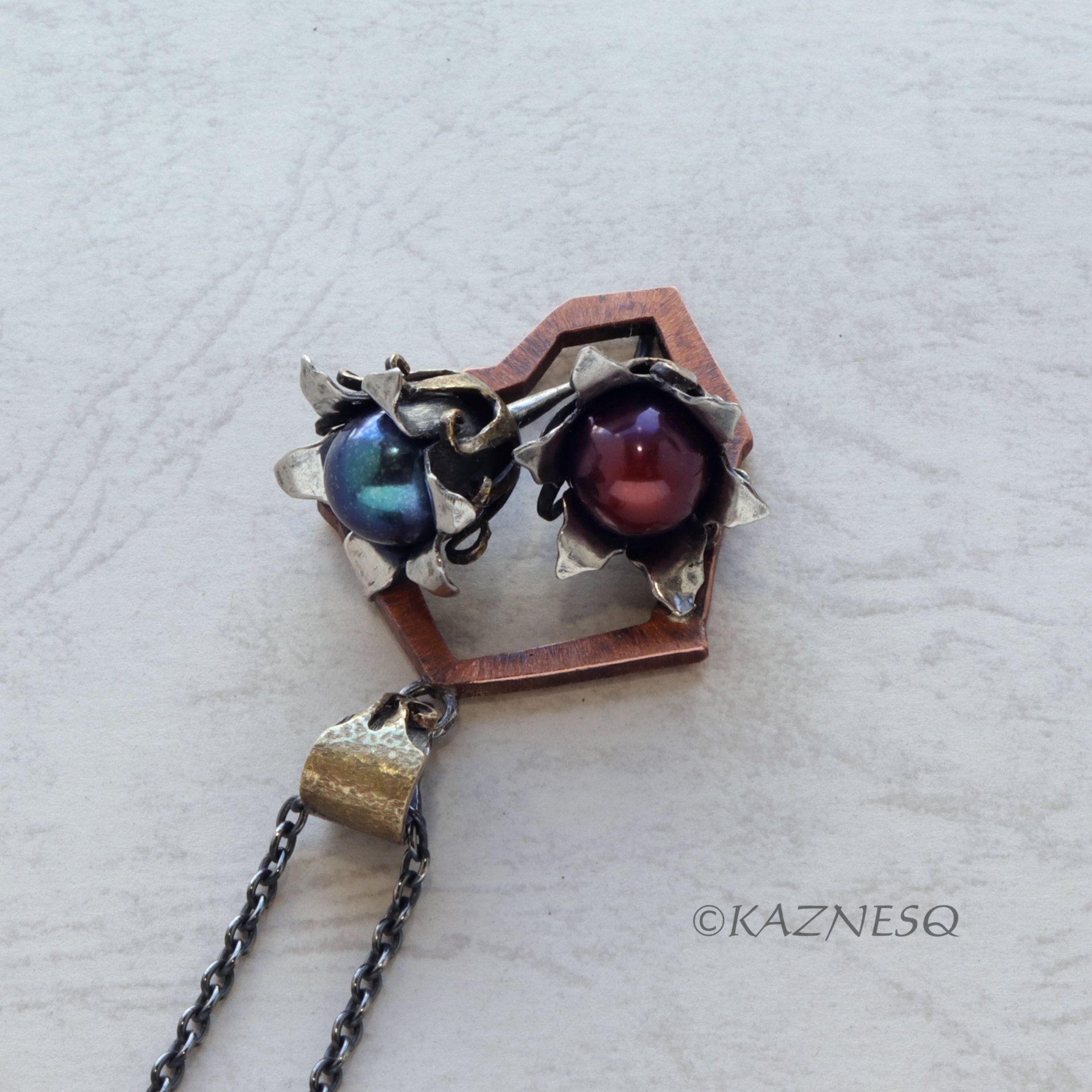 (C) KAZNESQ:Wild Seed Pod Pendant Necklace of Silver Copper and Freshwater Pearl