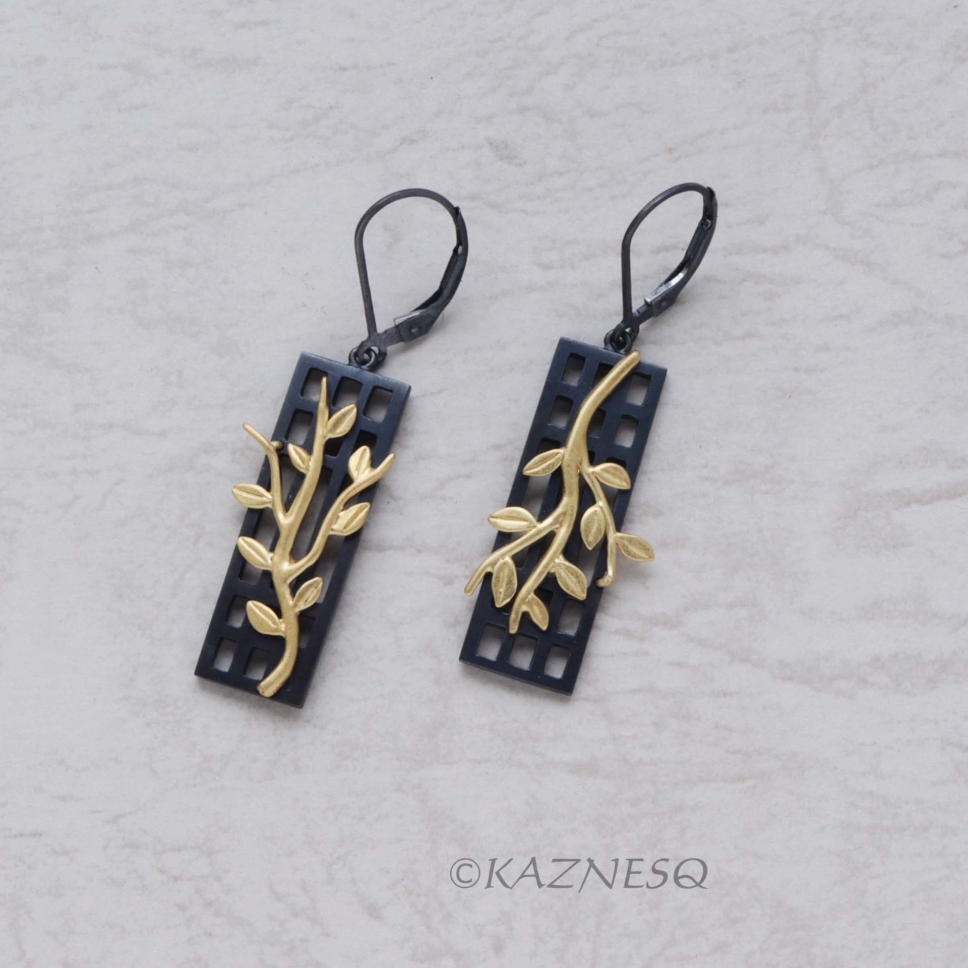 Twig motif Black and Gold tone rectangle lattice asymmetrical Silver Earrings