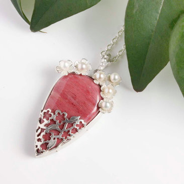 SOLD: Lacy openwork silver pendant with piemontite.