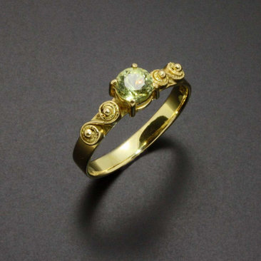 Mali garnet 18K gold ring