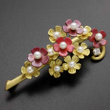 18K gold florets brooch with red copper and diamond