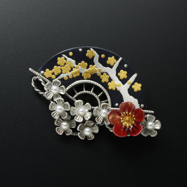 Shakudo and silver plum blossoms brooch of Keum Boo and Japanese patina
