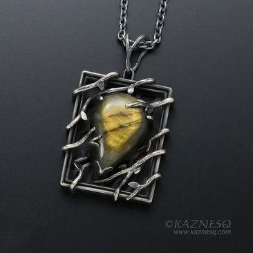 (C) KAZNESQ: Yellow labradorite trapped in a bush goth oxidized silver pendant