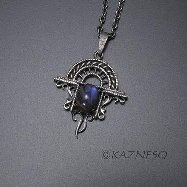 (C)KAZNESQ:Blue labradorite cab oxidized silver Goth look arch pendant necklace