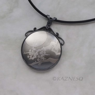 (C) KAZNESQ: The moon and blossoms Keum Boo silver circle pendant necklace