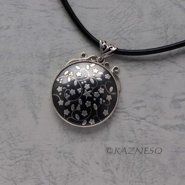 (C)KAZNESQ: Black copper and silver flower necklace