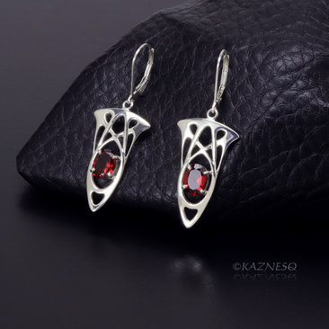 (C) KAZNESQ: Art Nouveau style Silver Earrings with garnets, lever back wires