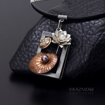 (C) KAZNESQ: Lotus motif silver and copper pendant necklace with pearls, flower,