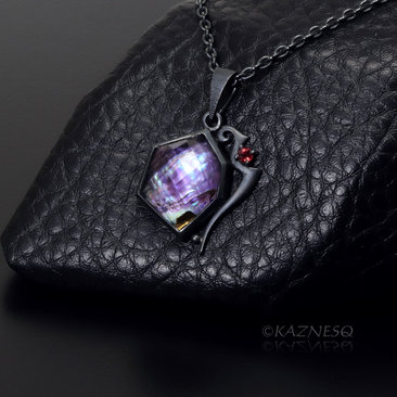 (C) KAZNESQ: Amethyst lined with Paua shell oxidized silver Hexagon pendant neck